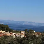Apartament Paxos Rock *