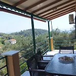Paxos Rock Daire