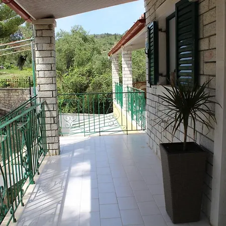 Paxos Rock *