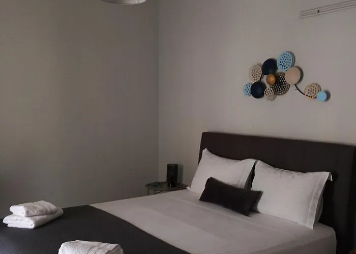 Paxos Rock Gaios